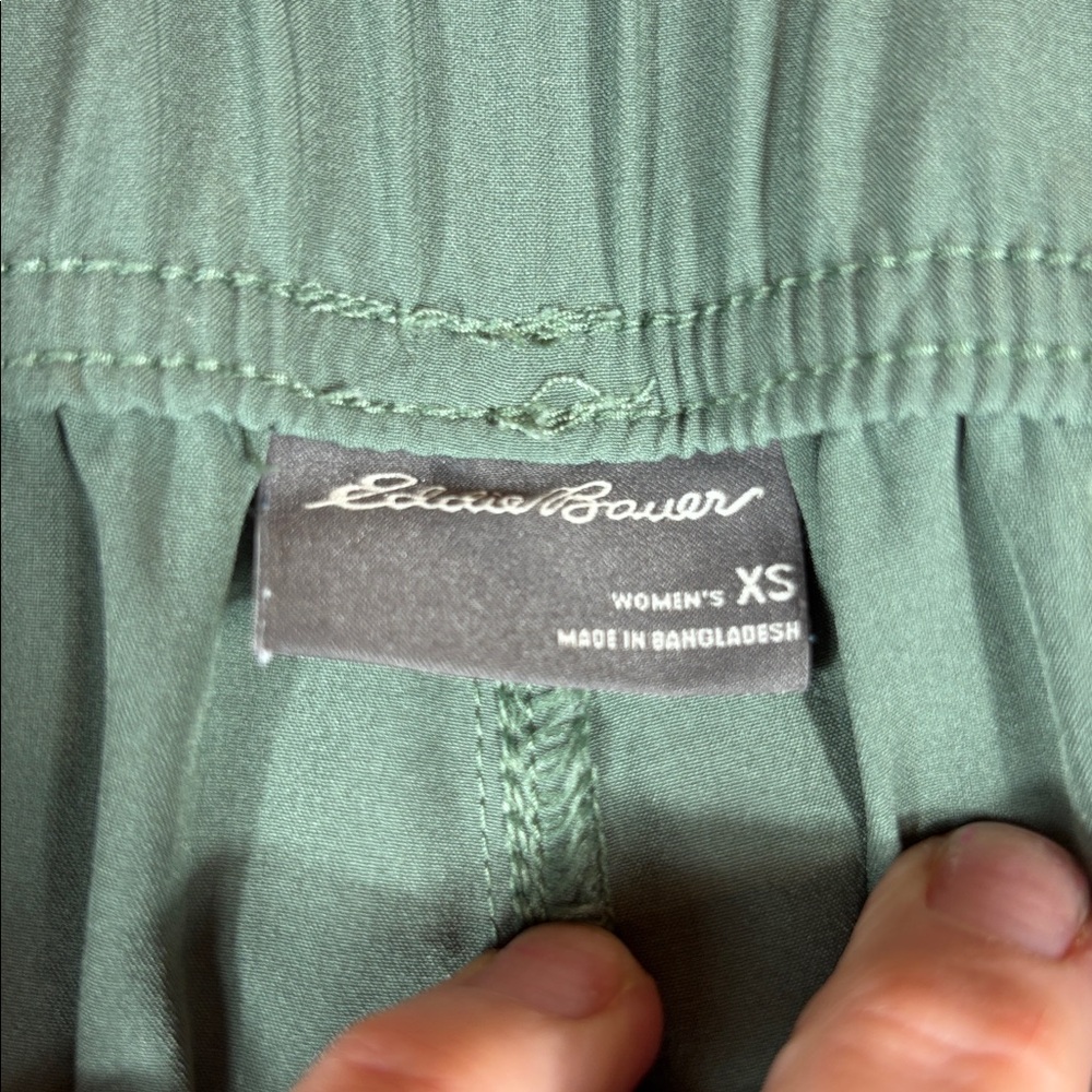 Eddie Bauer Women's Green Athletic, Hiking Pants, Size XS - Picture 4 of 12
